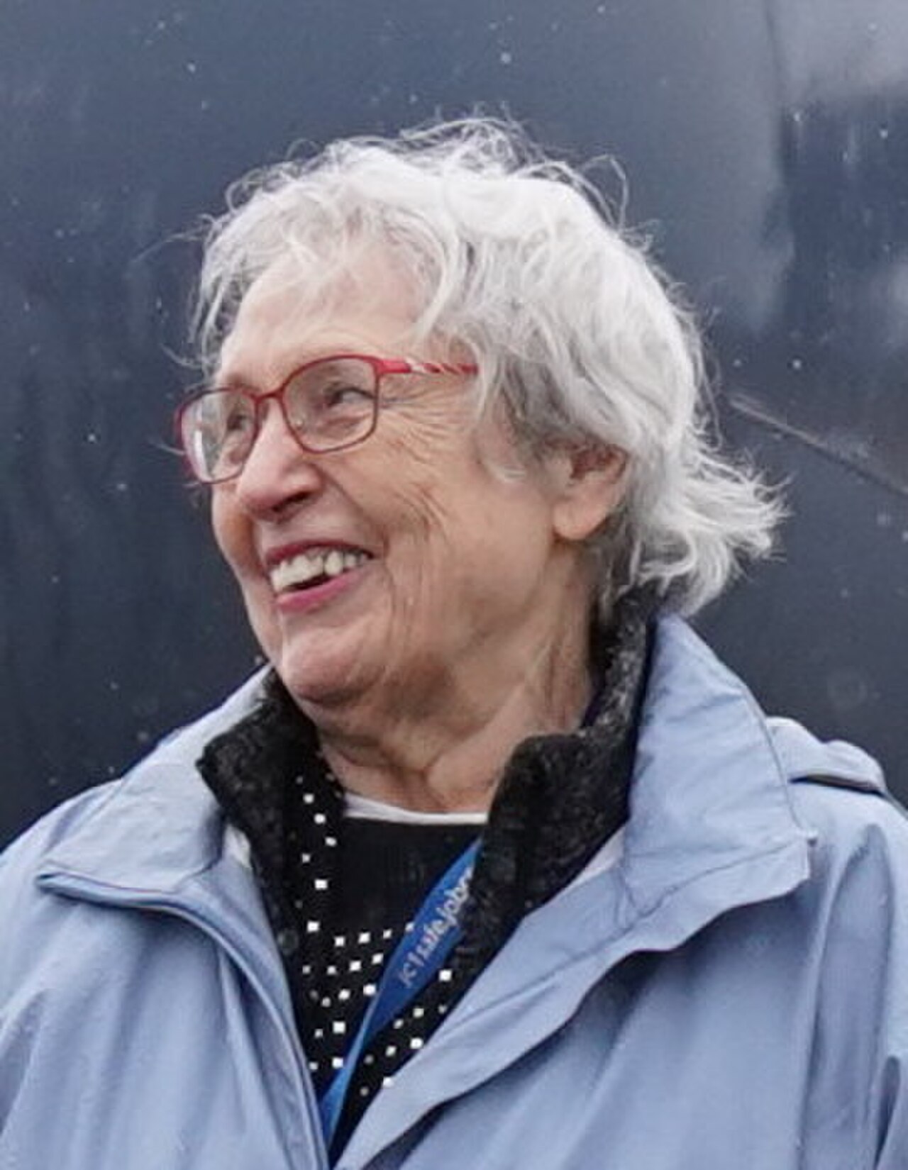 Edna DeVries (cropped).jpg