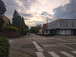 The corner of Podkowińska and Spychowska Street in Groty, in 2020.