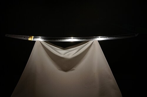 Okadagiri Yoshifusa, by Yoshifusa. Bizen Fukuoka-Ichimonji school. The name comes from the fact Oda Nobuo killed his vassal Okada with this sword.