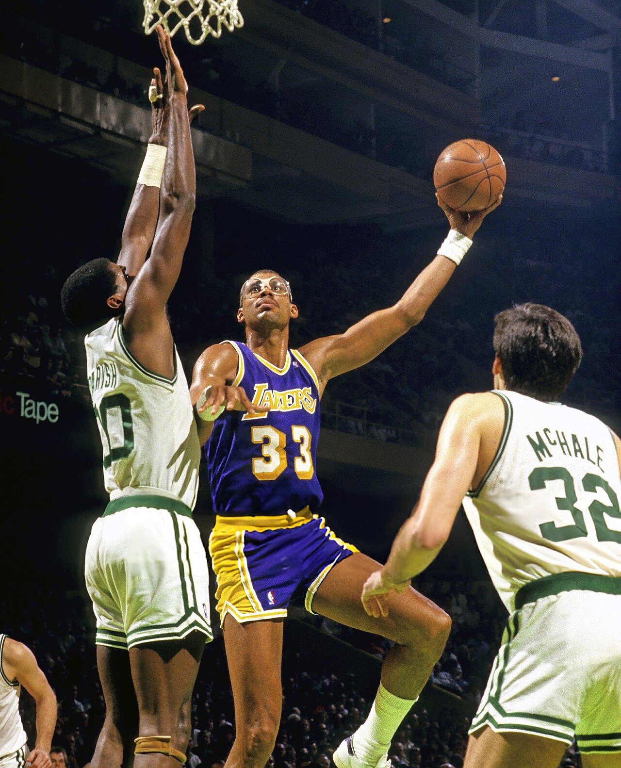 Kareem-Abdul-Jabbar Lipofsky (HQ).jpg