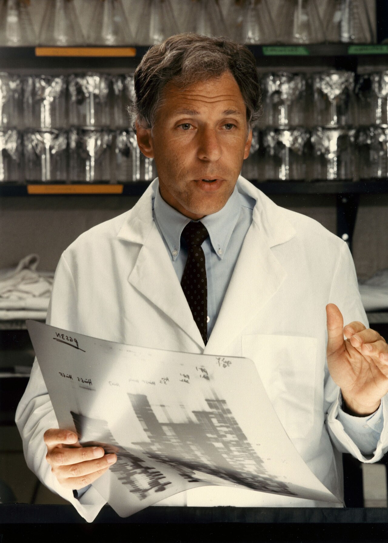 Nci-vol-8199-300 Stuart Aaronson.jpg