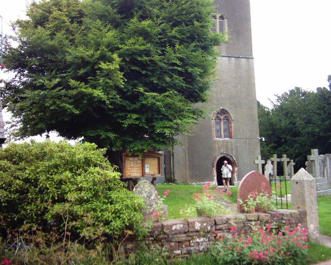 Bow (Anglican) Church and churchyard - geograph.org.uk - 24020.jpg