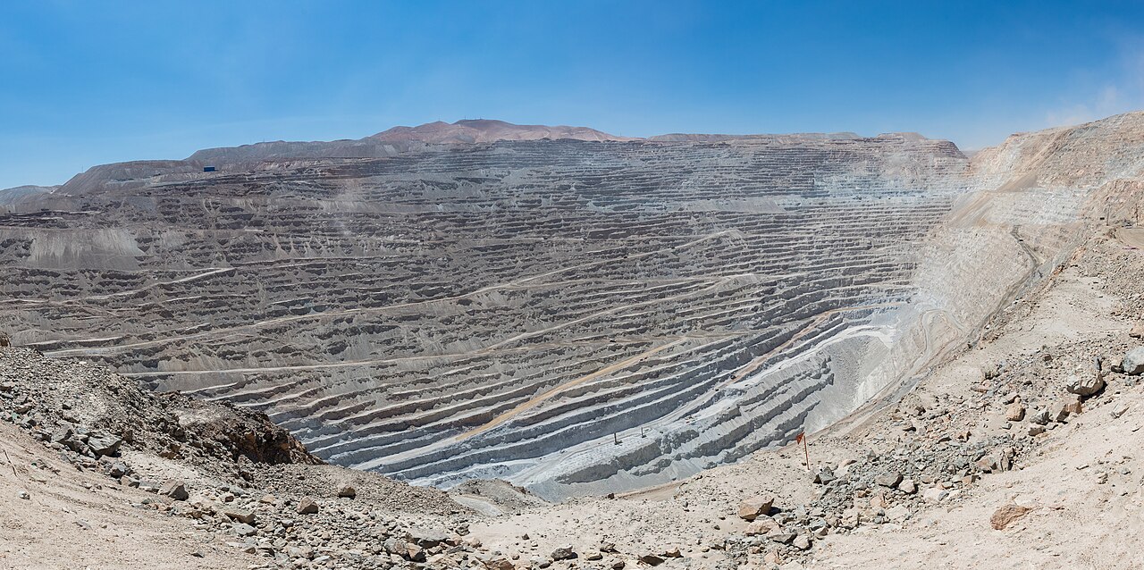 Mina de Chuquicamata, Calama, Chile, 2016-02-01, DD 110-112 PAN.JPG