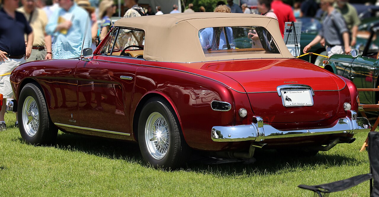 1953 Cunningham C3 Cabriolet rear.jpg
