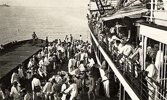 Indonesian prisoners being exiled to the Dutch camp of Boven-Digoel, 1927