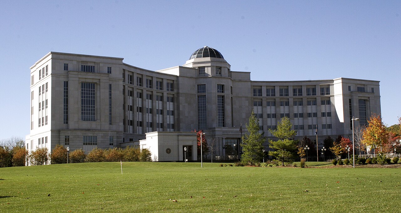 Michigan Hall of Justice Daytime.jpg
