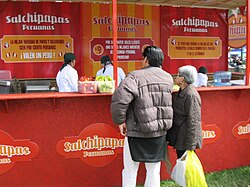 Salchipapa consumption remains strong in the urban sectors of Lima.