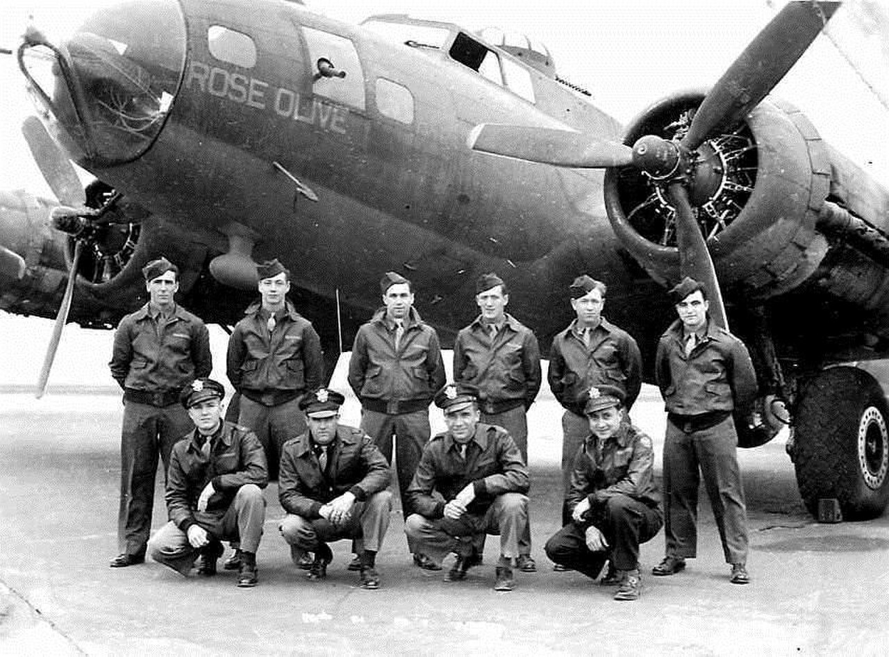 457th Bombardment Group - B-17 Flying Fortress - Crew.Rose Olive.jpg