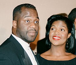 BeBe (left) and CeCe Winans (right) in 1994