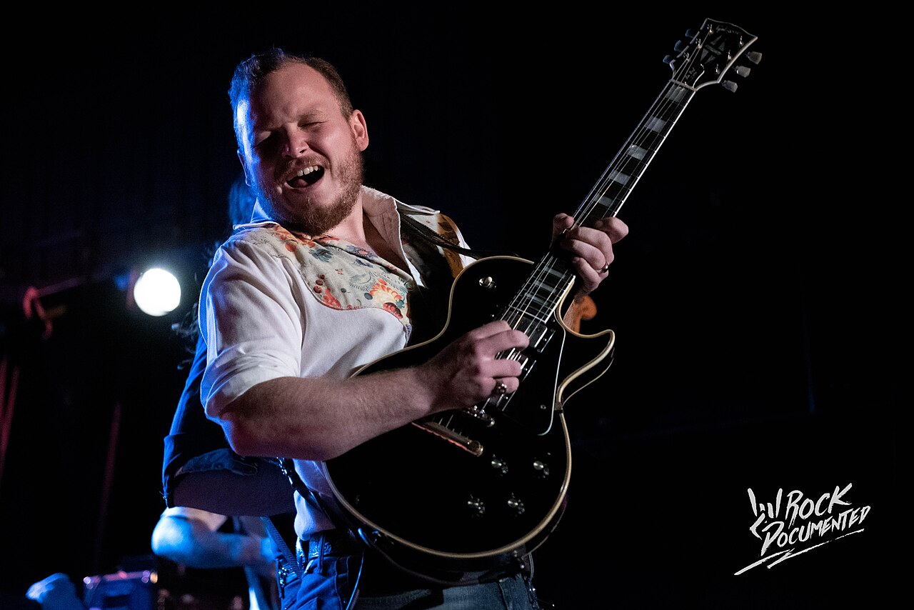 Jimmy Bowskill of The Sheepdogs.jpg