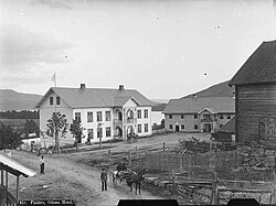 View of the Odnes Hotel, photographed by Axel Lindahl circa 1880–1890