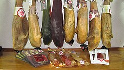 Display of embutidos