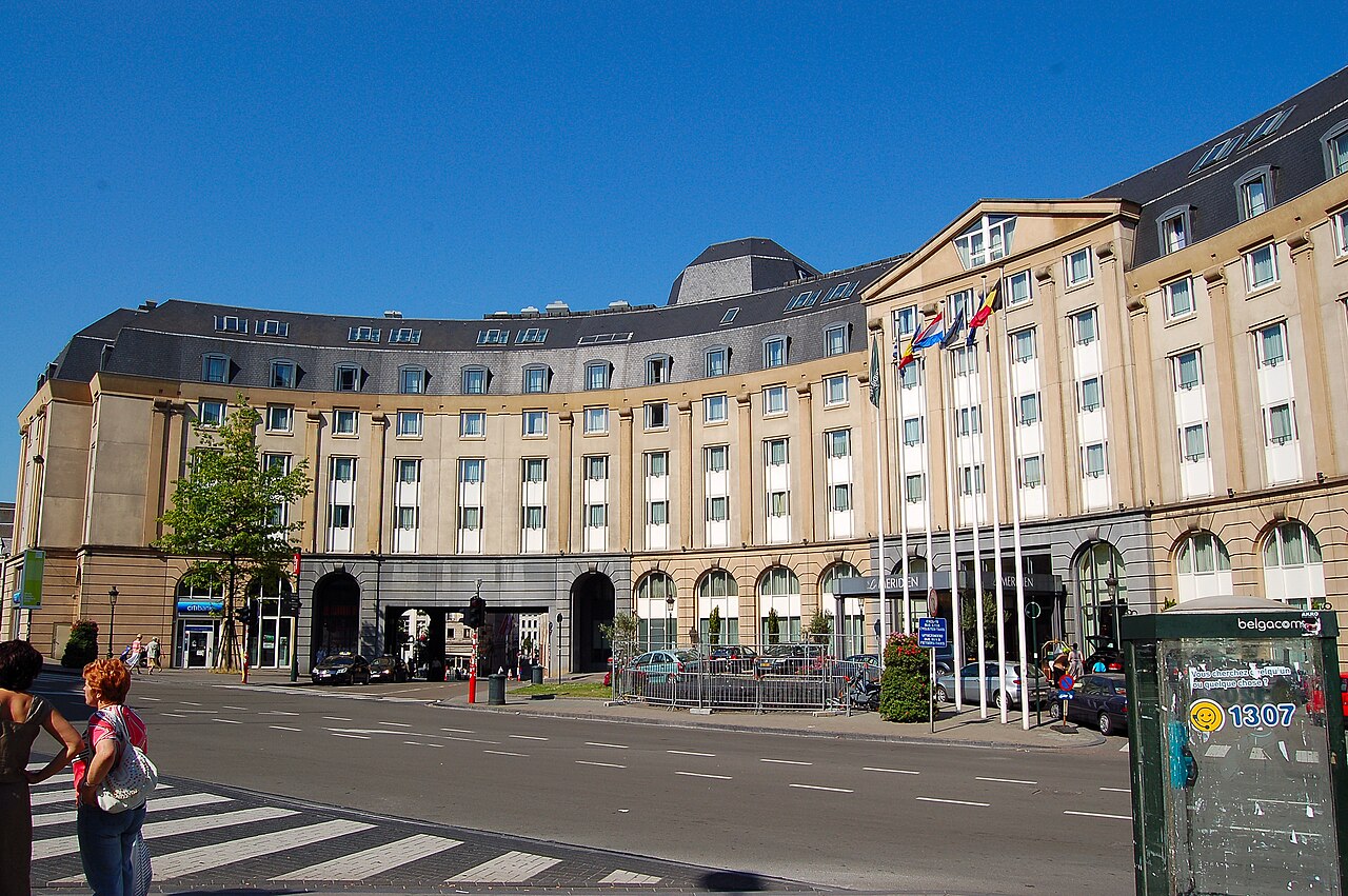 Brussels - Hotel Meridien - panoramio.jpg