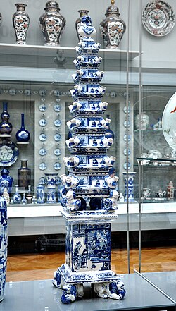 Flower pyramid, Delft, 1695