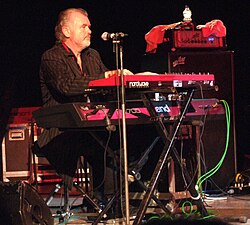 Gallagher on tour with Animals & Friends in France, 2008