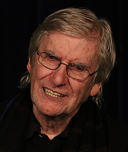 Keith Johnstone teaching the 10 days International Summer School July 2017 in Calgary at age 84.
