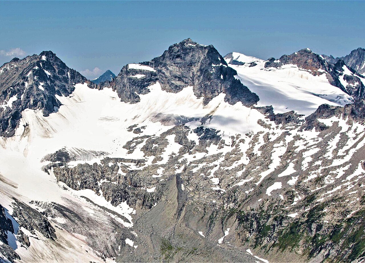 Battle mountains.jpg