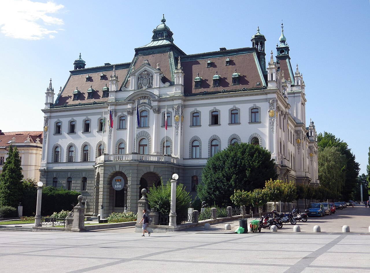 Ljubljana (36048969485).jpg