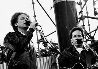 Art Garfunkel (left) and Paul Simon in Dublin, 1982
