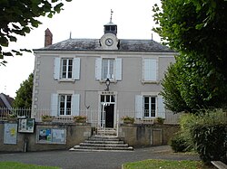 The town hall in Concremiers