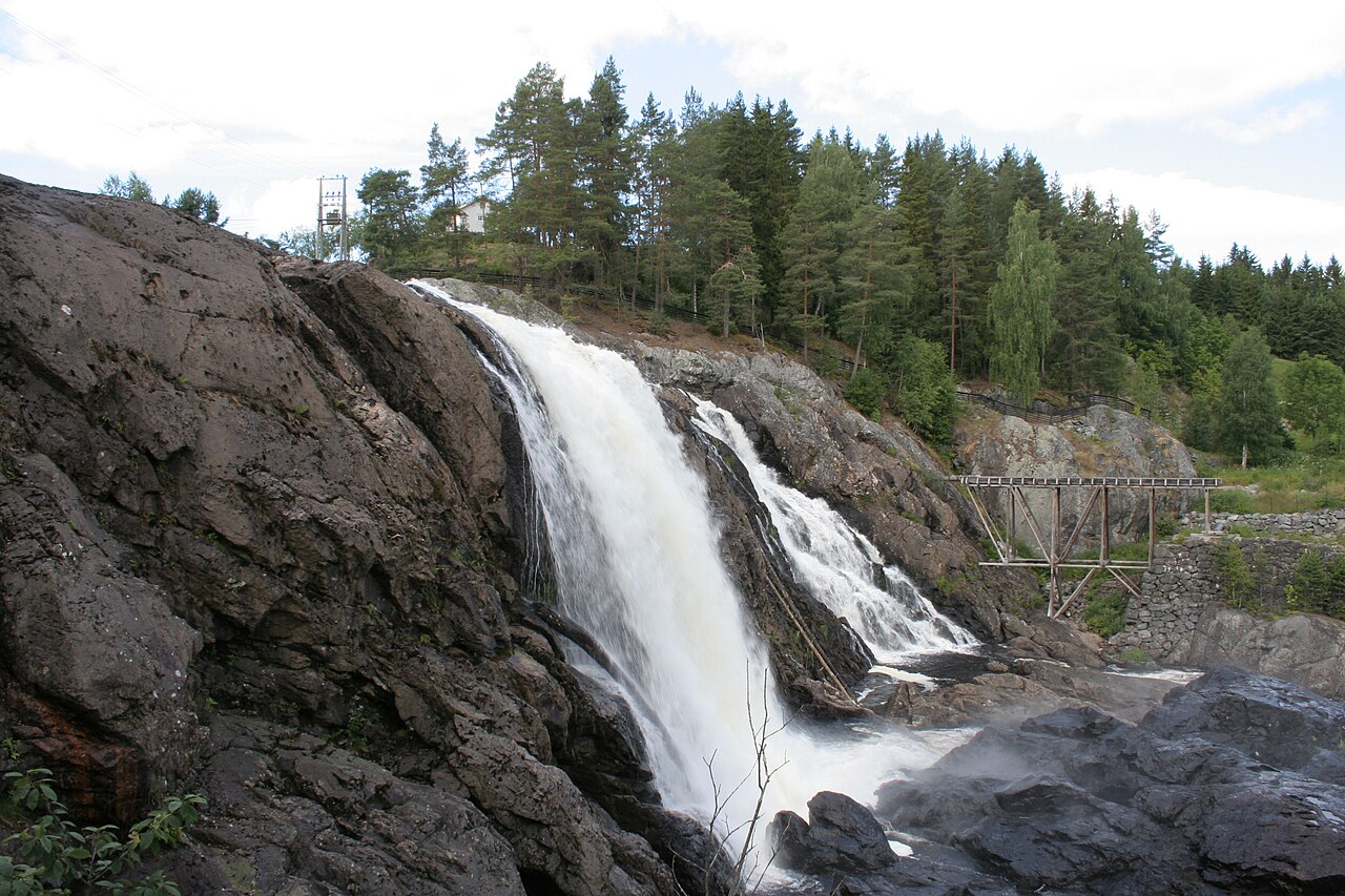 Haugfossen.JPEG