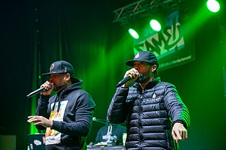 Method Man (left) performing with Redman (right) in Germany in 2016