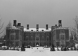 Stevenson Taylor Hall, Webb Institute in Glen Cove, New York, was used as Wayne Manor in Batman Forever, Batman & Robin, Joker 2019 film and TV series Gotham, and Pennyworth.