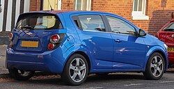 Hatchback (pre-facelift)