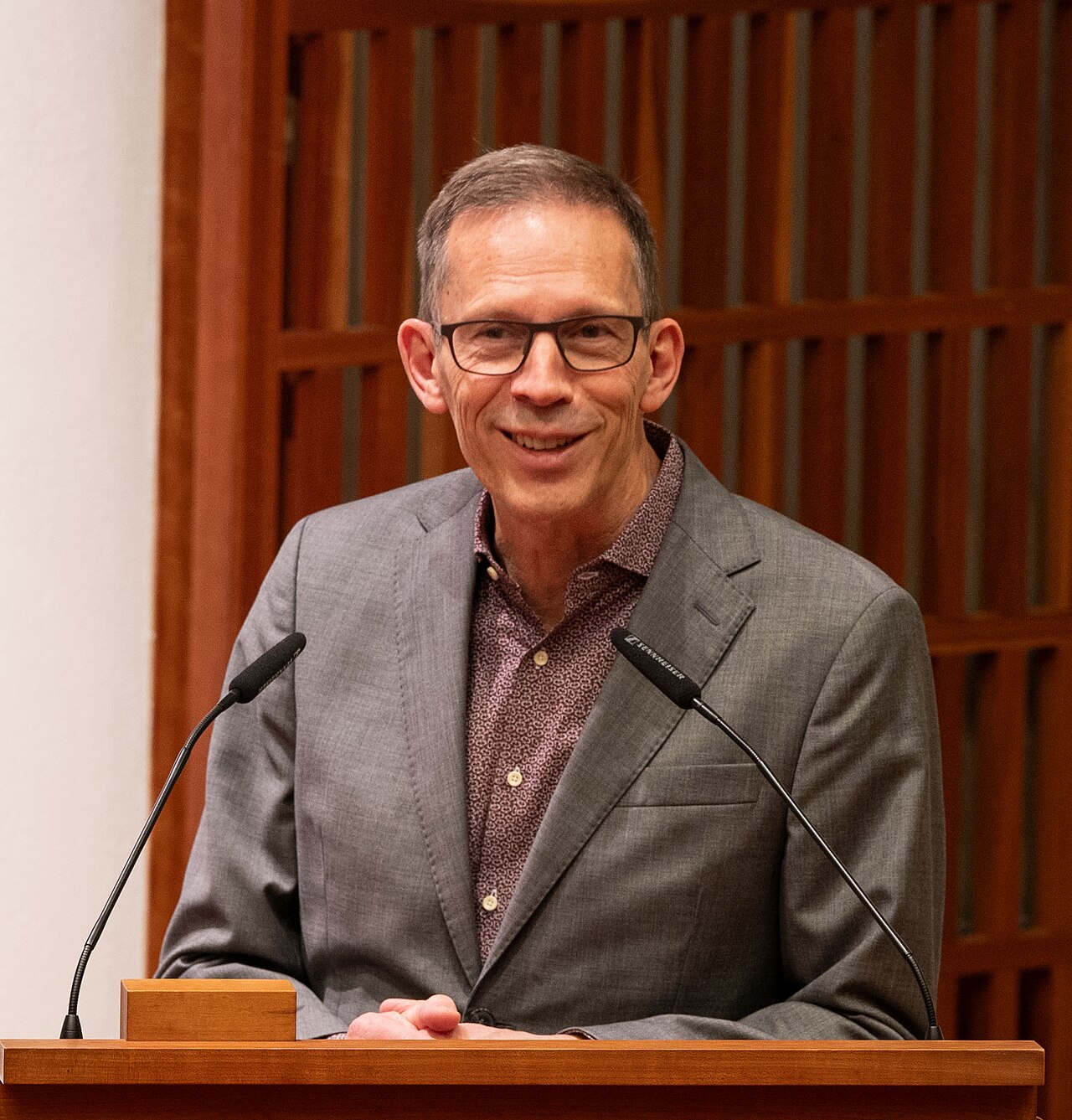 Thomas Pearlman.jpg