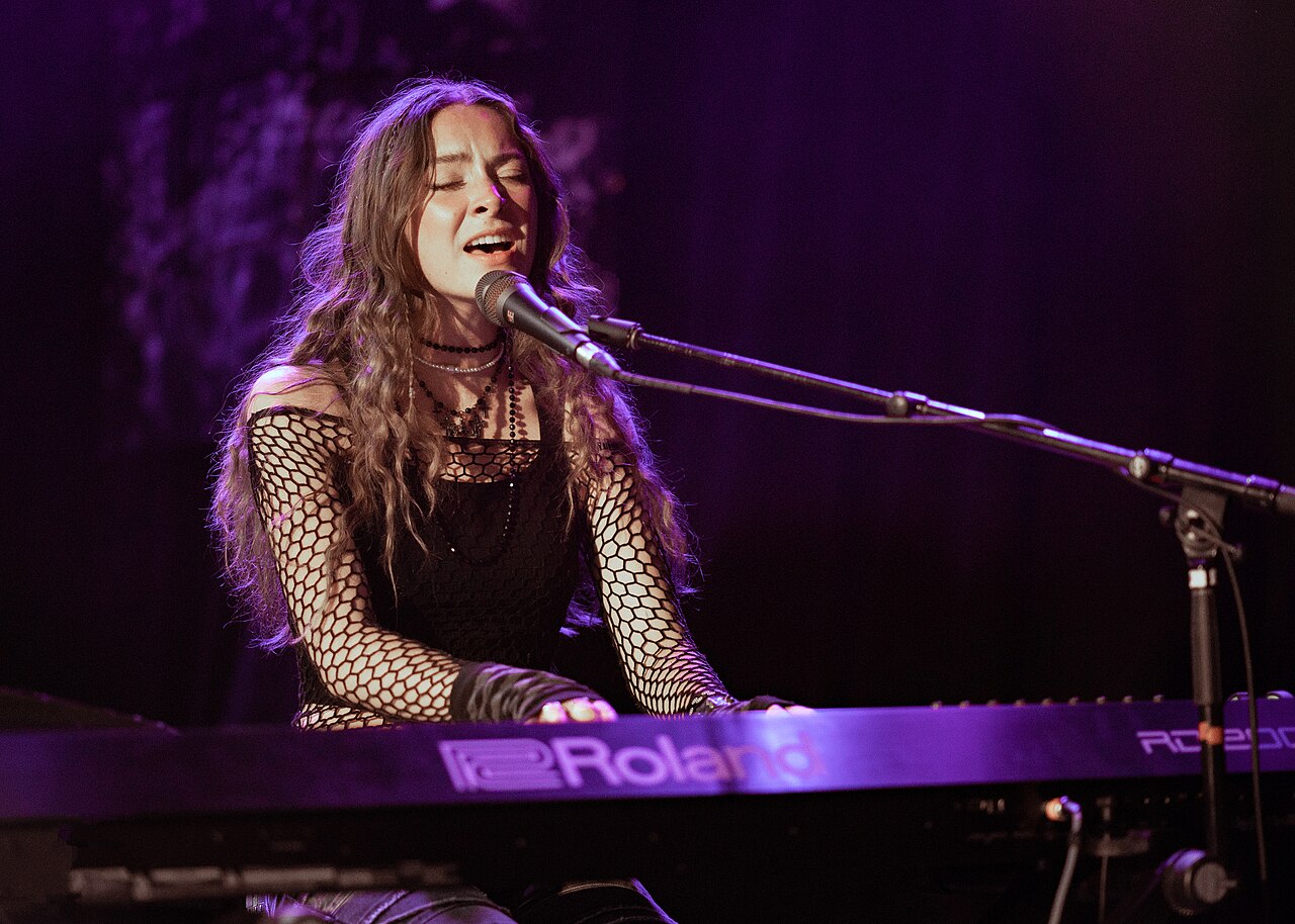 Holly Humberstone @ The Roxy 10 06 2021 (51784353495).jpg