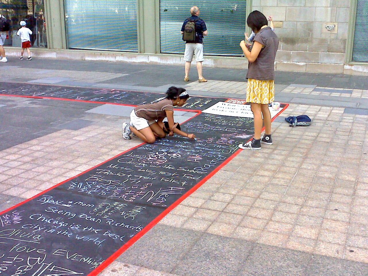 ChicagoNow chalk-blog (3822844217).jpg