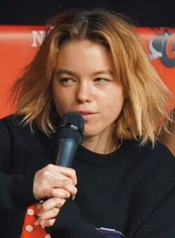 Picture of actress Milly Alcock in 2023