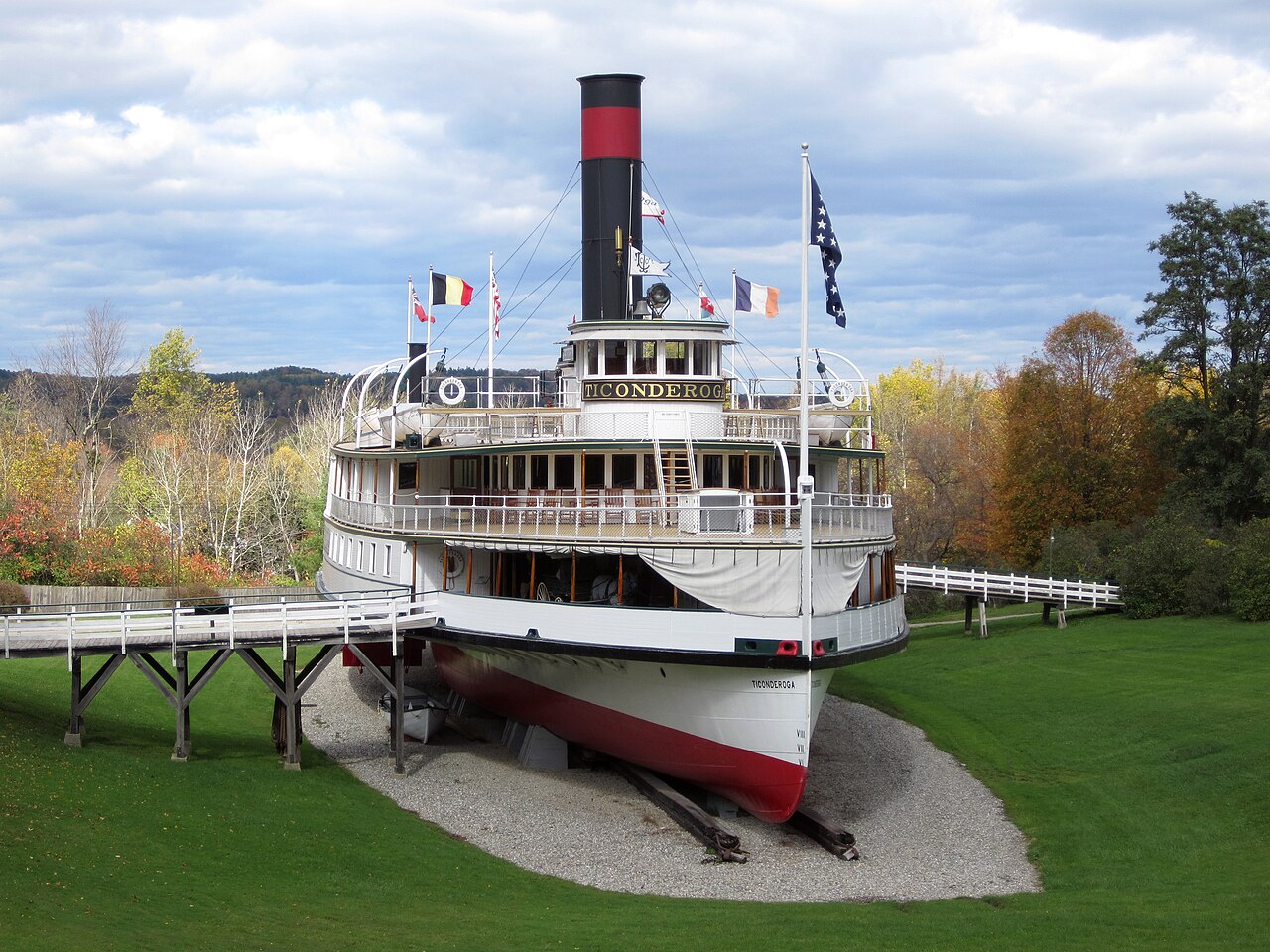 Ticonderoga (steamboat).jpg