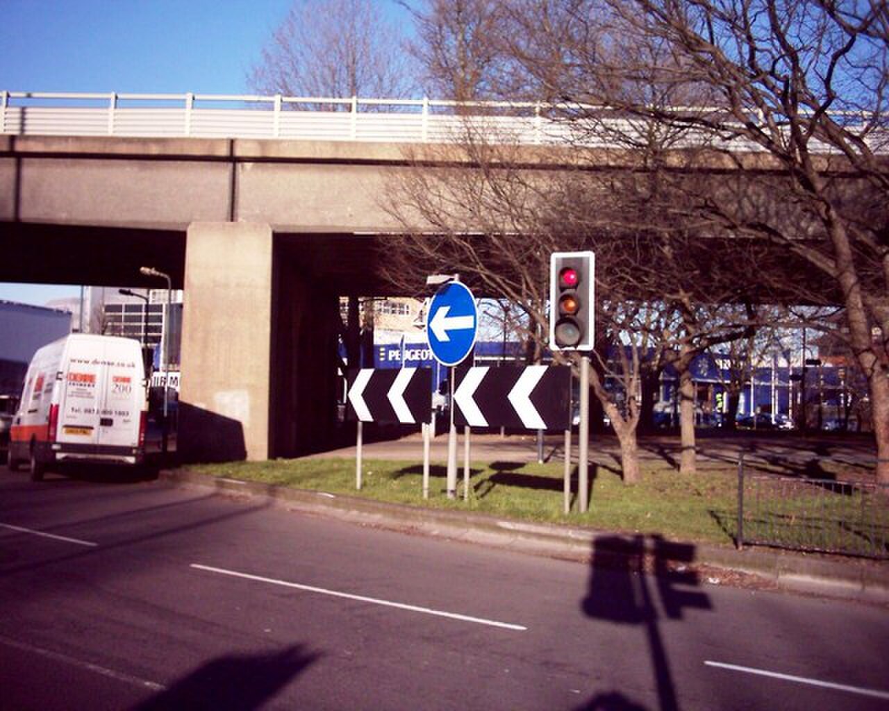 Chiswick Roundabout - geograph.org.uk - 682887.jpg