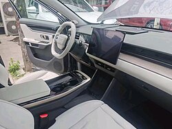 Interior (LHD)