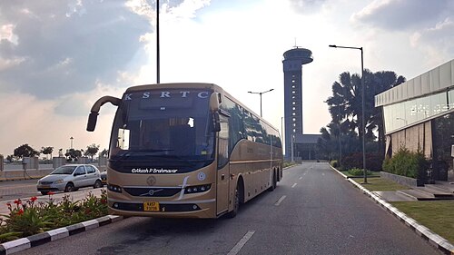KSRTC Flybus Volvo B11R BS-IV (front)