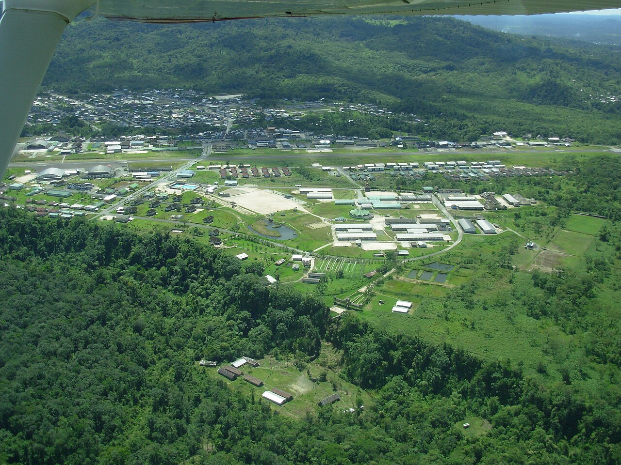 Rio Amazonas Airport aerial view.jpg