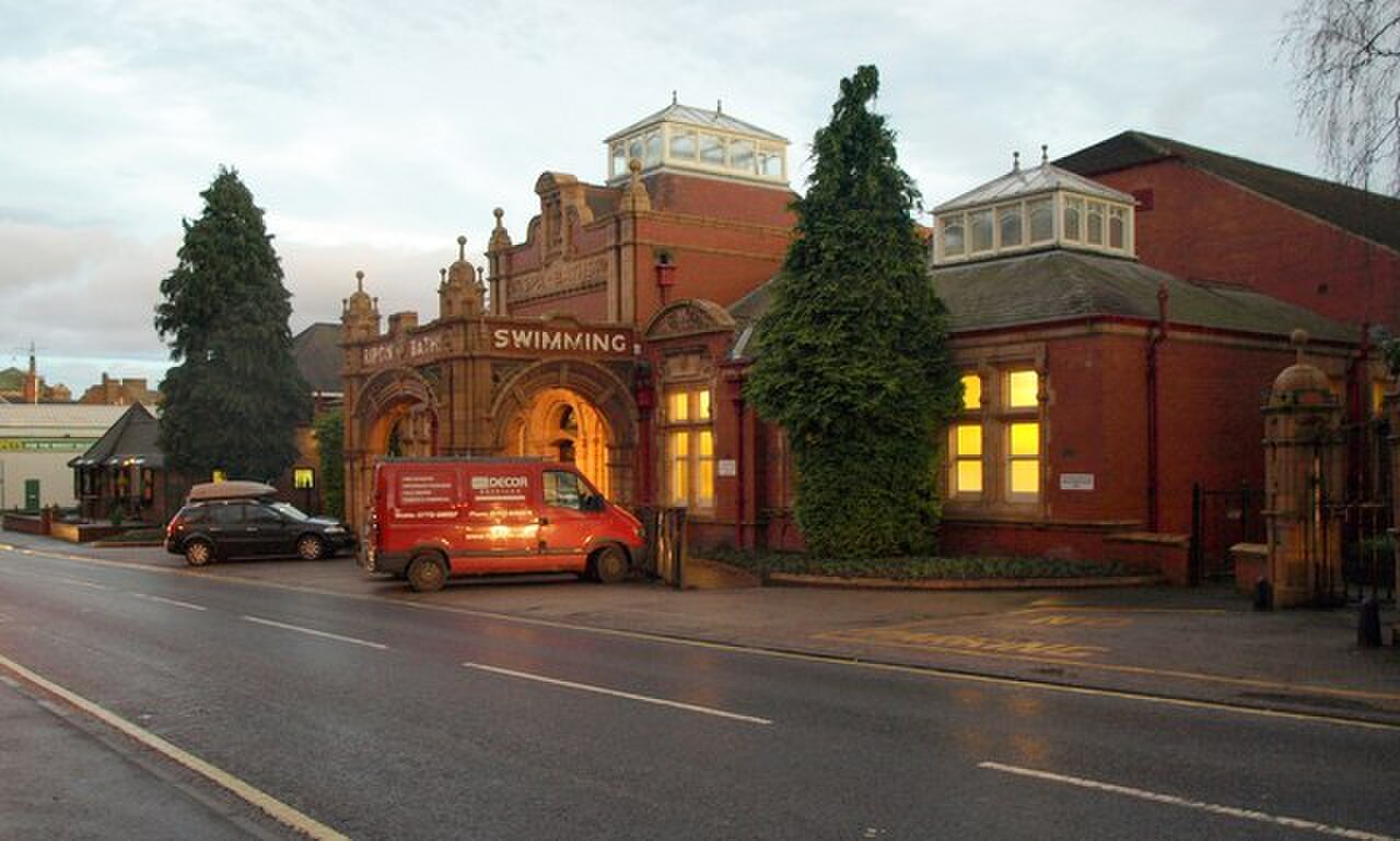 Spa Baths, Ripon (geograph 3289527).jpg