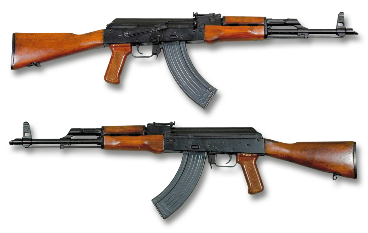 AKM automatkarbin Ryssland - 7,62x39mm - Armémuseum bothsides noBG.png