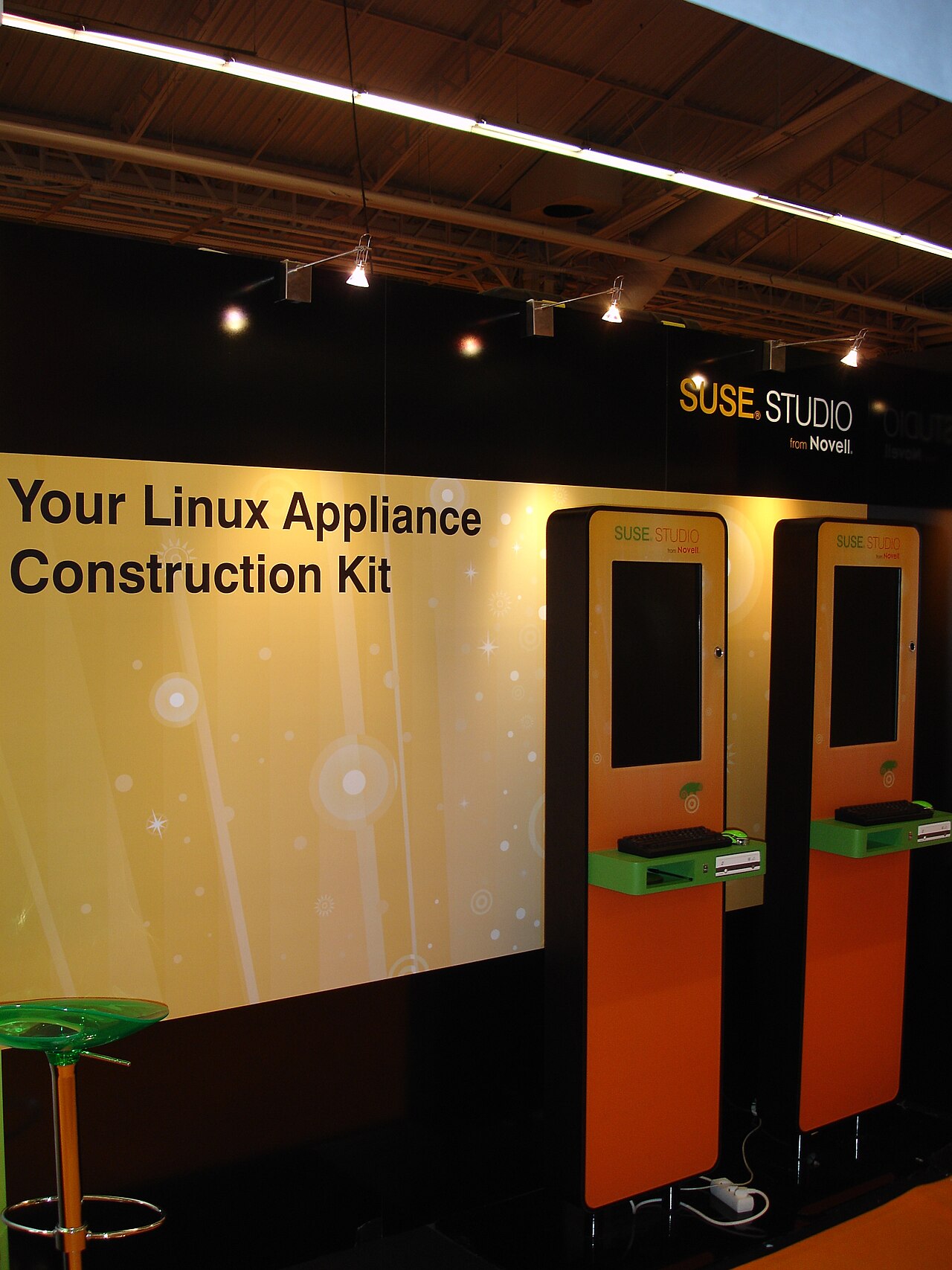 SUSE Studio booth at Solutions Linux 2009.jpg