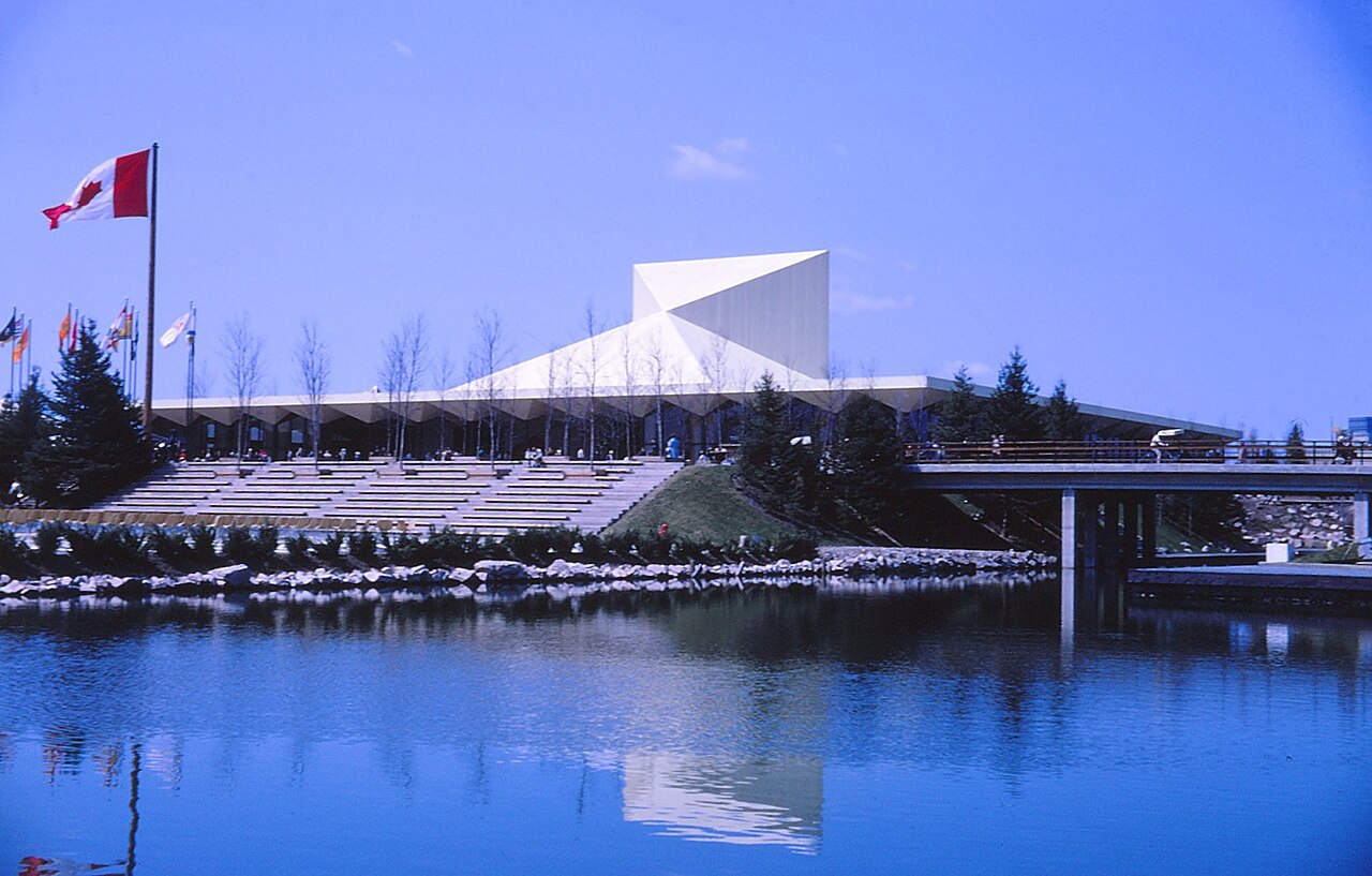 Expo 67, pavillon du Canada.jpg