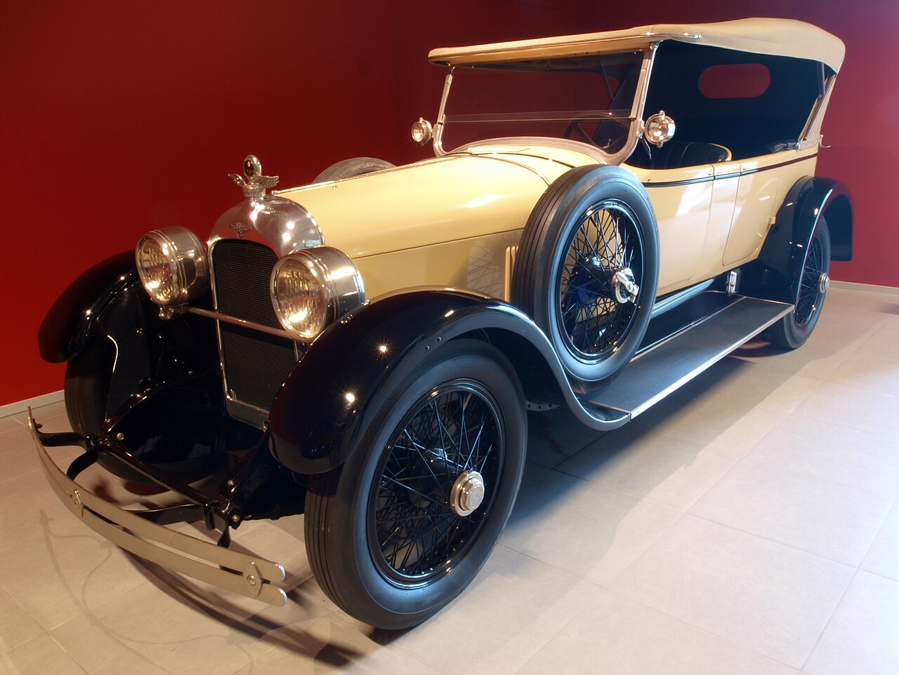 1923 Duesenberg Model A Rubay Touring p1.JPG