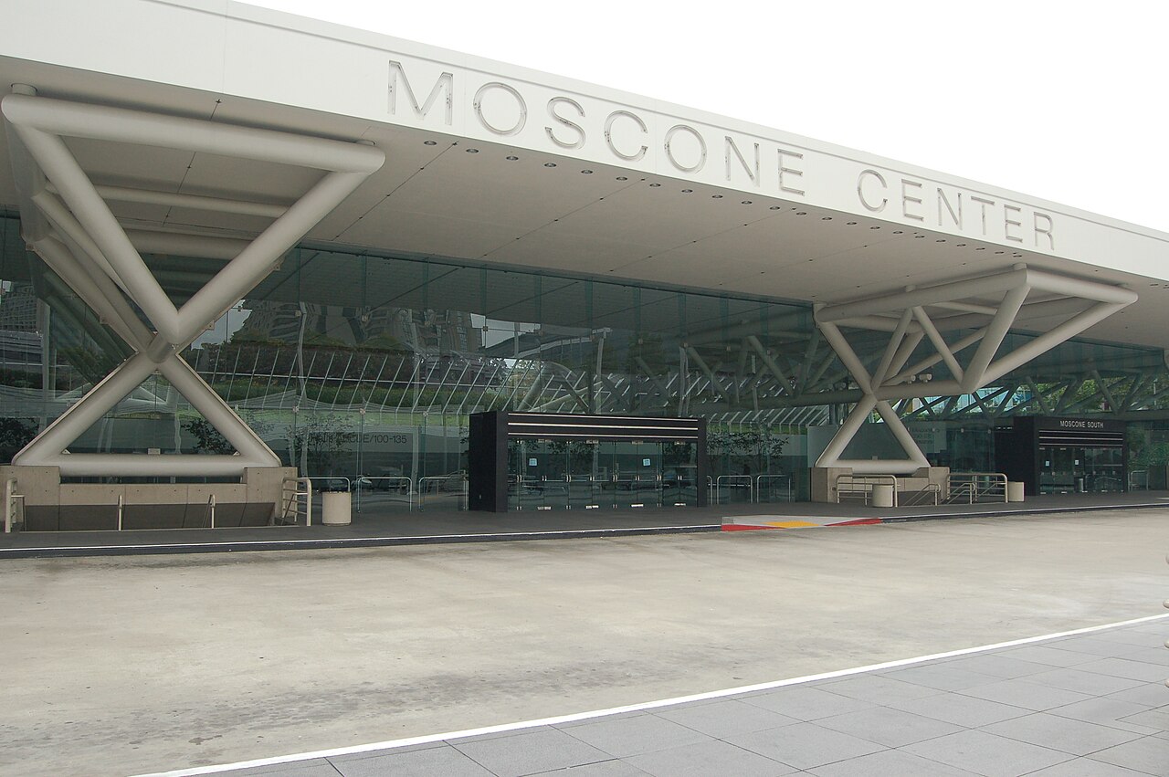 Moscone Center, San Francisco (2597721410).jpg