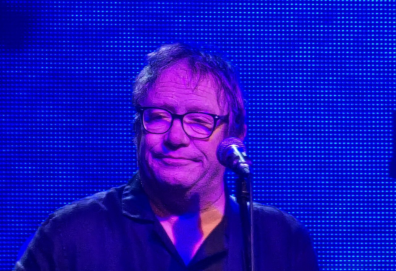 Simon Fowler.jpg
