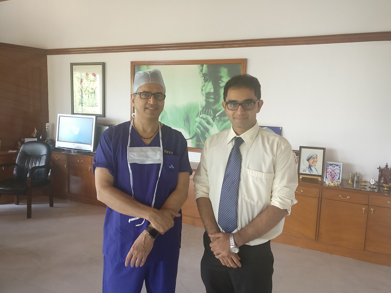 Dr Edmond Fernandes and Dr Devi Shetty in Bengaluru.jpg