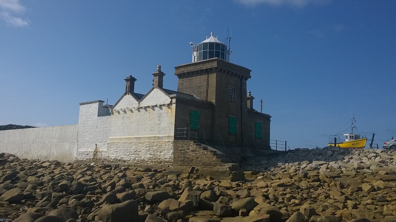 Blacksod Lighthouse (geograph 4678840).jpg