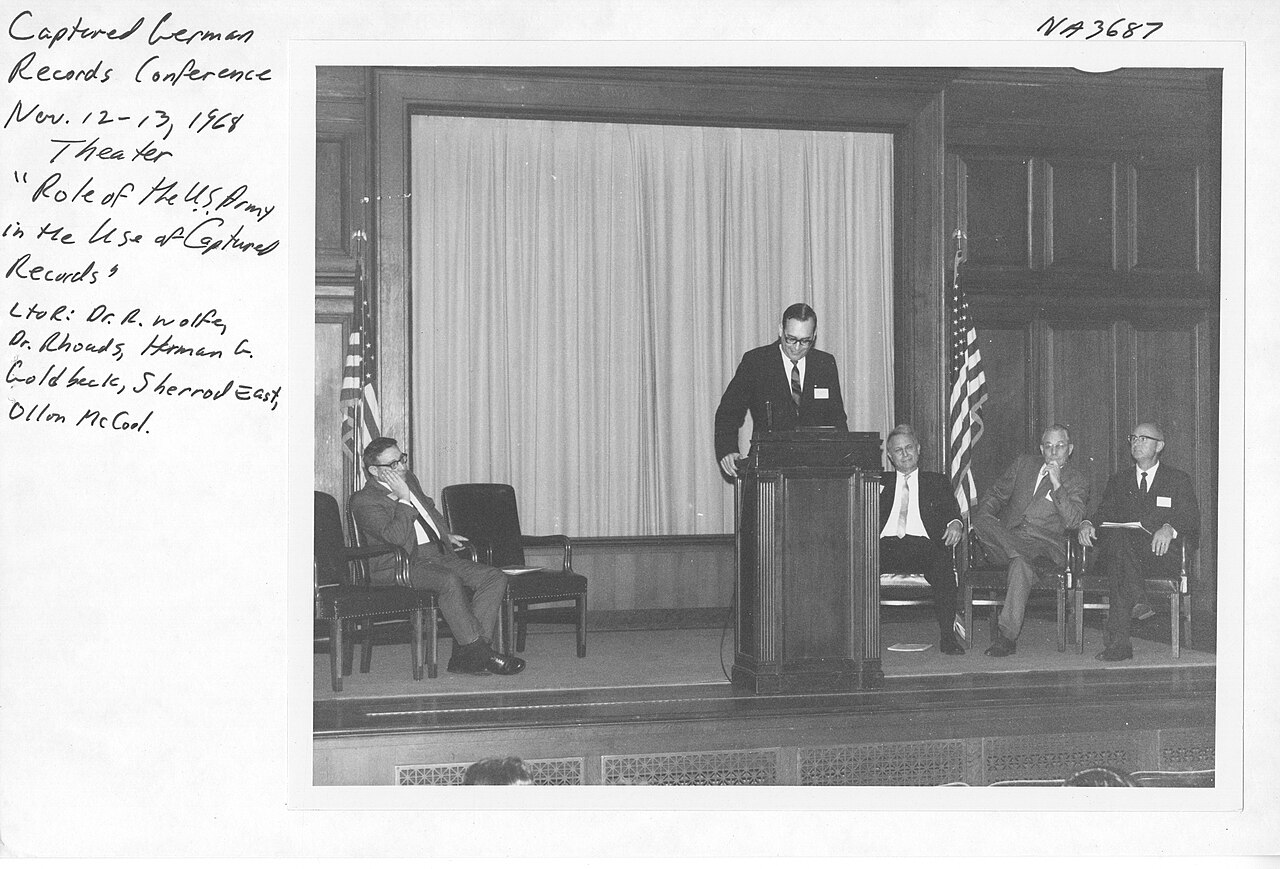 Photograph of Conference on Captured German and Related Records - DPLA - 9a64051d9660b5a7388199e7c298c5dd.jpg