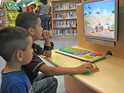 Young student's practice computational thinking while playing games.