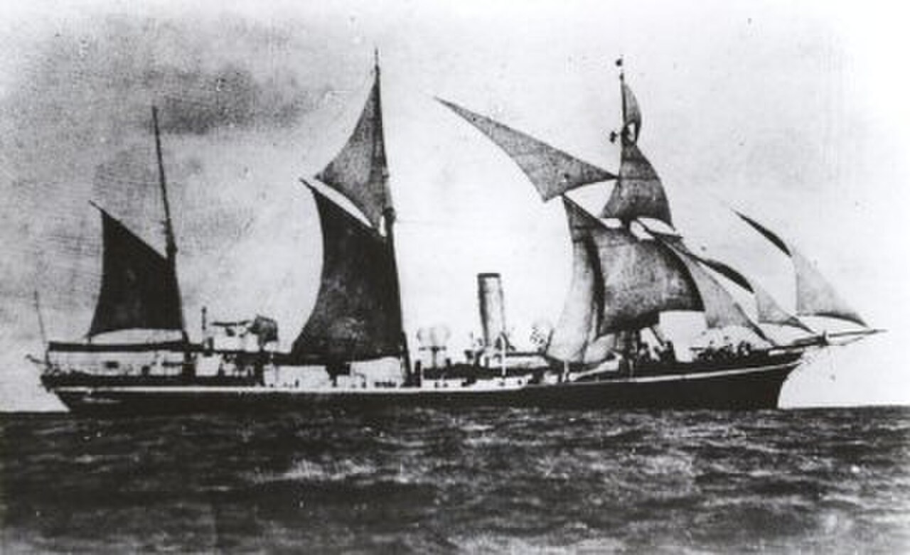HMS Shearwater (1900) under sail.jpg