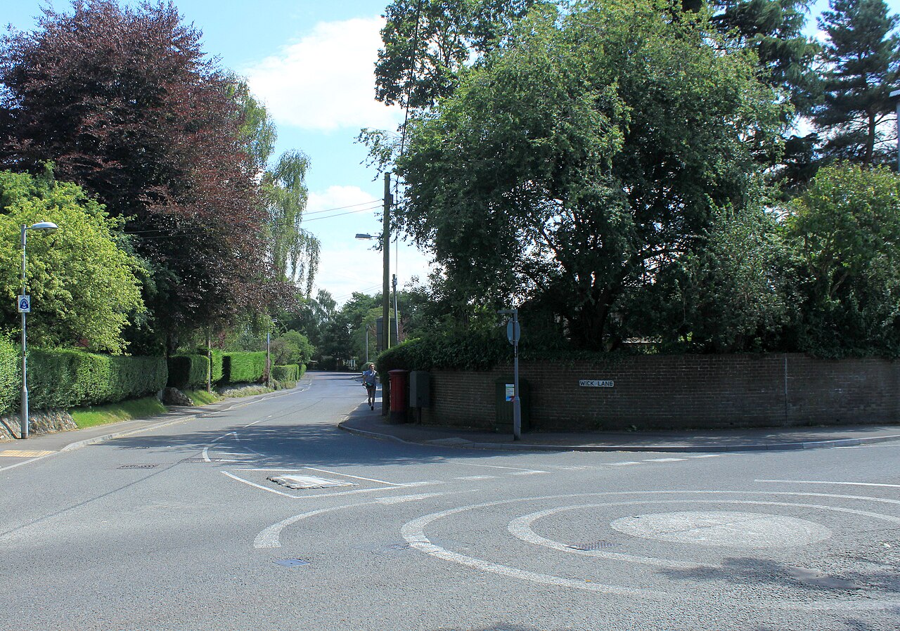 2012 , Wick Lane, Devizes - geograph.org.uk - 3064871.jpg